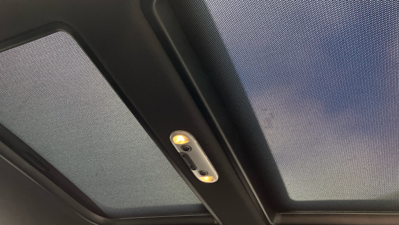 MINI Hatchback 1.5 Cooper Exclusive 5dr Auto [Comfort/Nav Pack] Petrol Hatchback